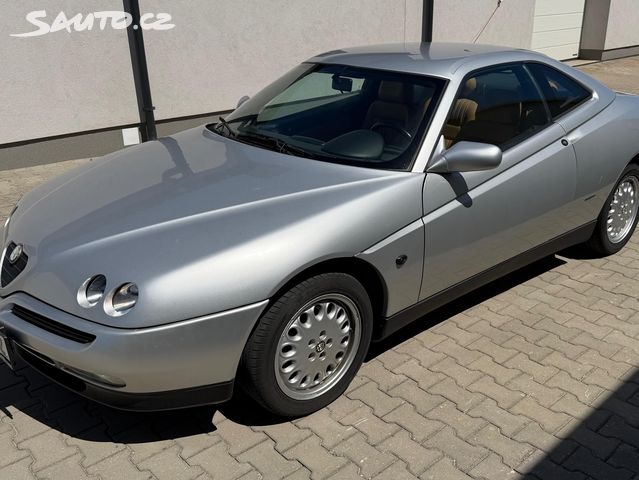 Alfa Romeo GTV